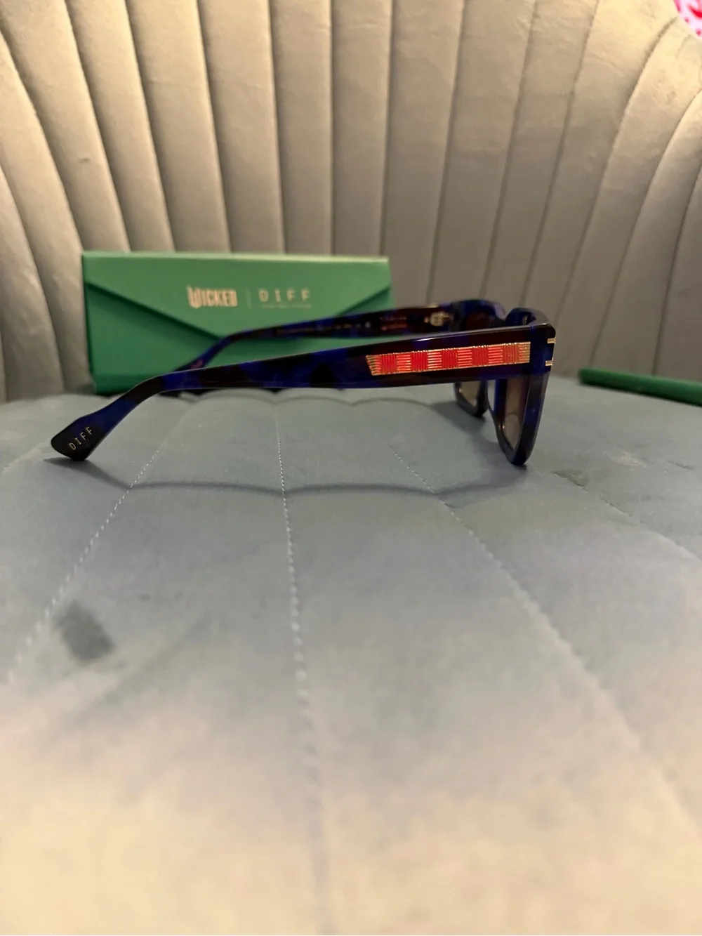 DIFF Eyewear x Wicked - Prince Fiyero Glasses